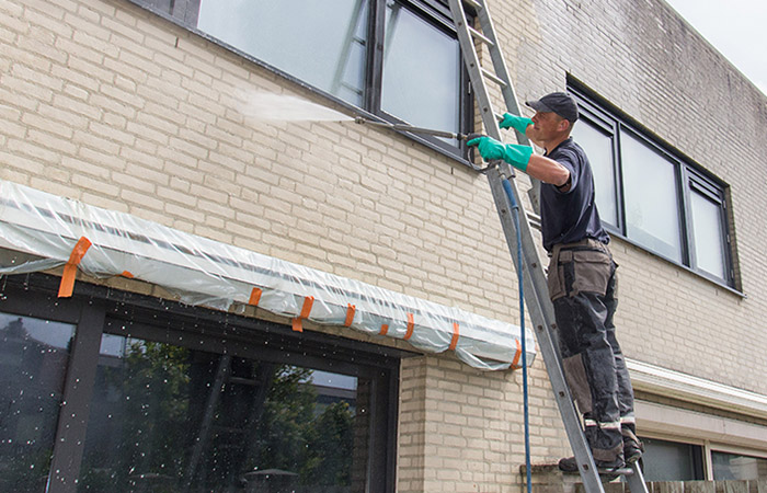Gevelreiniger Werken bij CSN Diensten